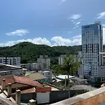 Quarto com banheiro privativo - Wi-fi grátis