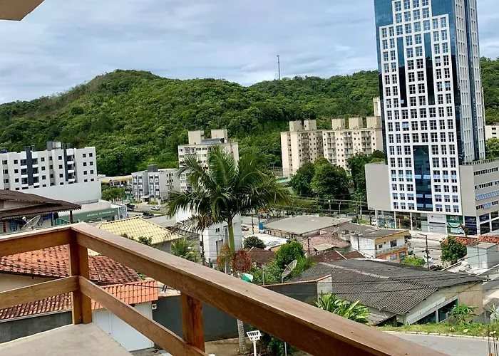 Quarto com banheiro privativo - Wi-fi grátis