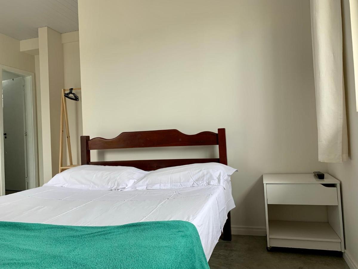 Com Banheiro Privativo - Wi-fi Grátis Habitación en casa particular
