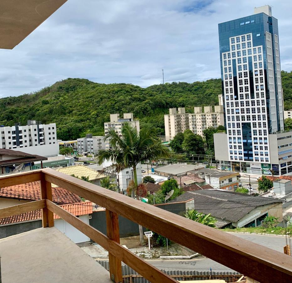Com Banheiro Privativo - Wi-fi Grátis Habitación en casa particular *